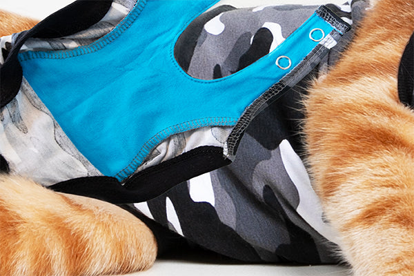 SUITICAL_FEATURES_RECOVERY SUIT CAT_BLACK CAMO_03_2020_V01